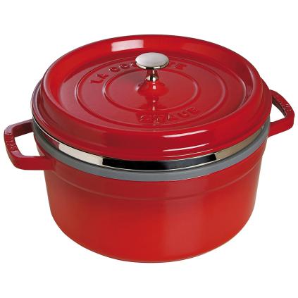 Lonac od lijevanog željeza COCOTTE, 26 cm, s umetkom za kuhanje na pari, crveni, Staub