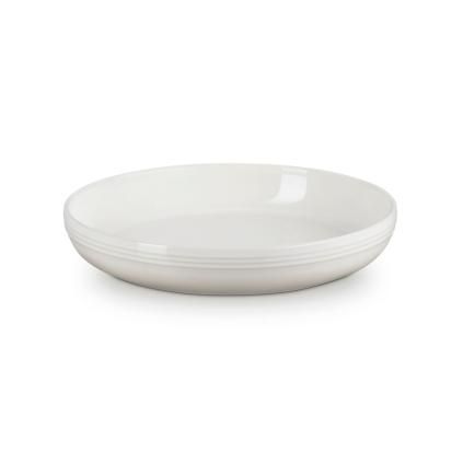 223272 jidelni misa coupe 22 cm 960 ml meringue kamenina le creuset