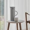 Termos vrč EM77 1 l, svijetlo siva, Stelton
