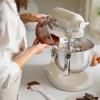 Samostojeći mikser ARTISAN 5KSM60SPX, 5,6 l, badem, KitchenAid