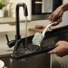 Četka za posuđe EDGE 851651, 29 cm, zelena, plastika, Joseph Joseph