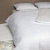 215352 11 jednoluzkove povleceni dodo pavone 140 x 200 cm slonova kost bavlneny saten moooi