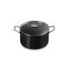225243 3 hrnec essential 24 cm 6 l cerna hlinik le creuset