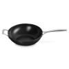 224136 2 neprilnava panev essential 30 x 9 cm cerna hlinik le creuset